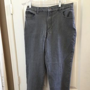 FINAL MARKDOWN Gloria Vanderbilt Amanda Jeans 14 short